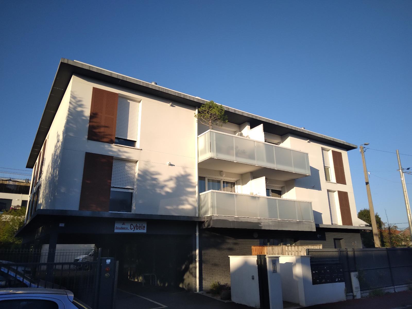 appartement 2 pièces - MERIGNAC