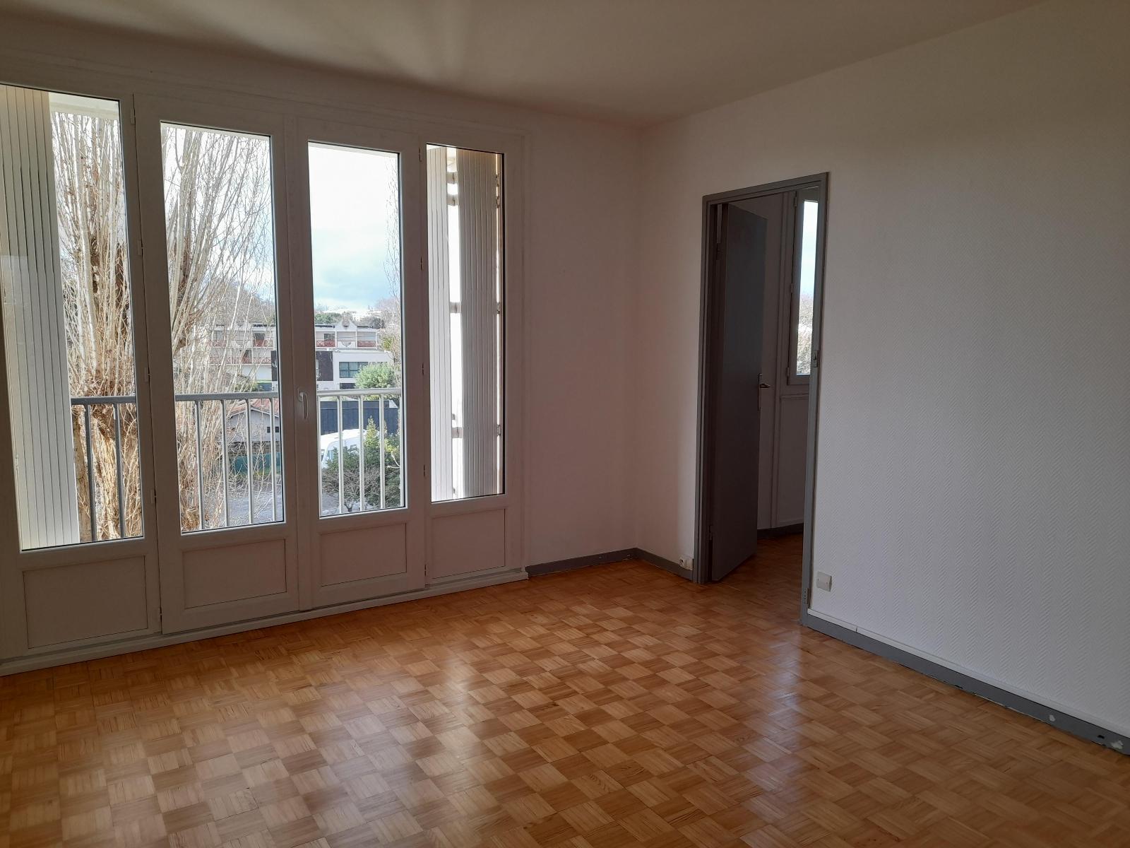 appartement 3 pièces - TALENCE