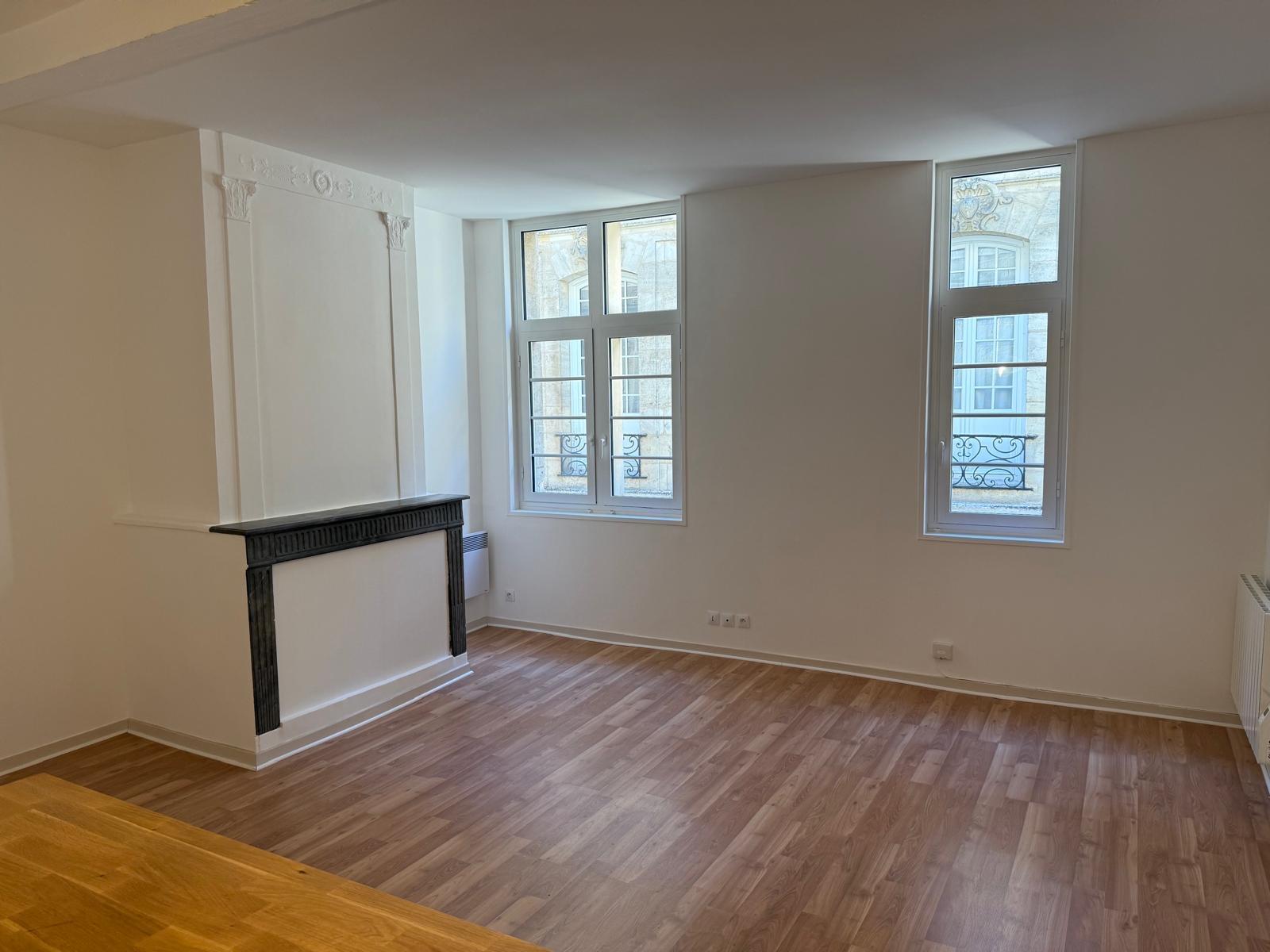 appartement 2 pièces - BORDEAUX